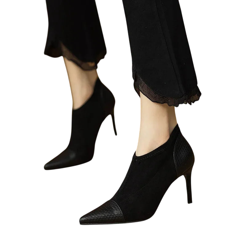 Elowen / T-Bar White Heelsᵛᶜ