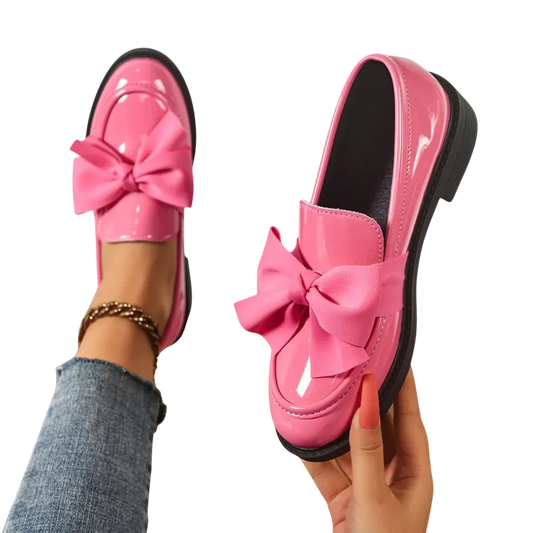 Valentinaᵛᶜ / Mocasines Lazo Charol