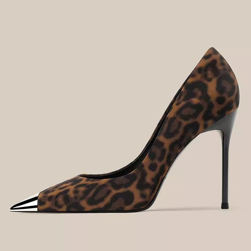 Diana / Tacones Charol Punta Metalᵛᶜ