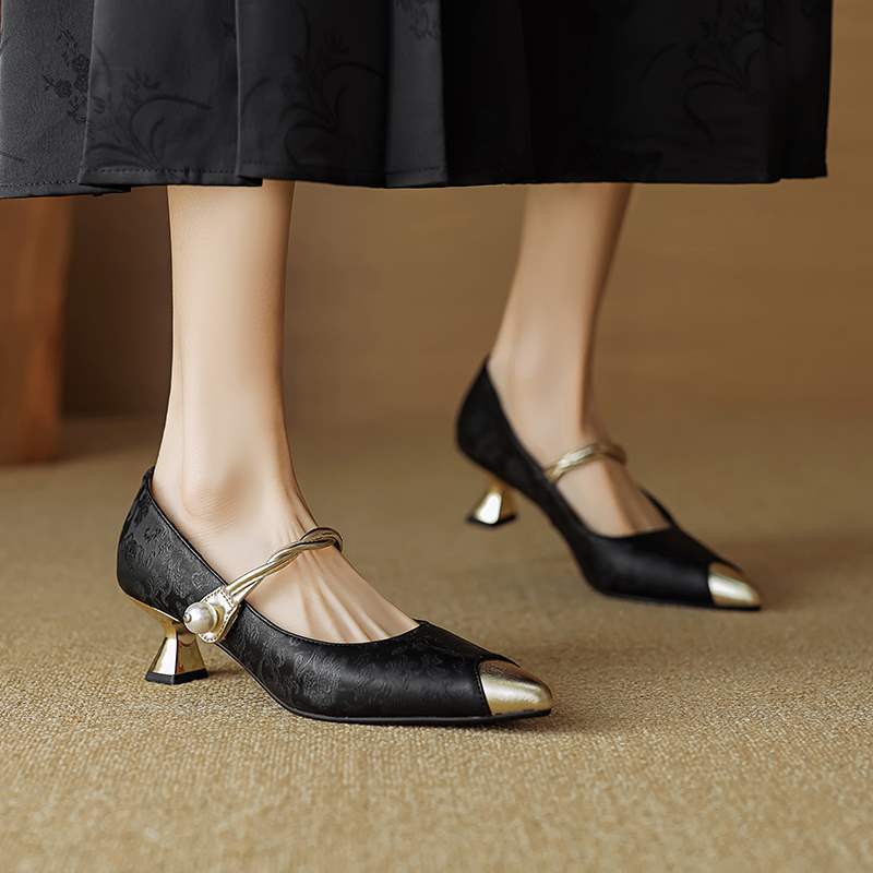Tacones T-Bar Punta Metalizadaᵛᶜ