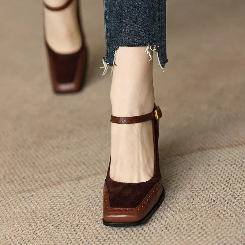 Marielle / Strap Classic Heelsᵛᶜ