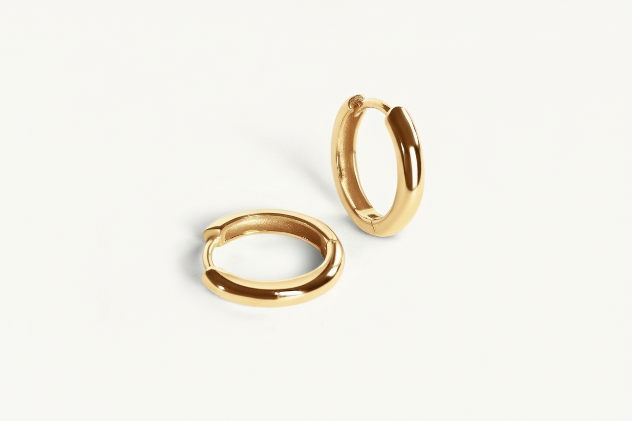 Pendiente clásico de aro + conjunto de charms