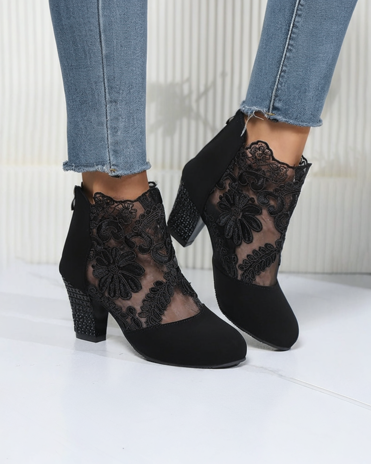 Botín Encaje Tacón Ancho